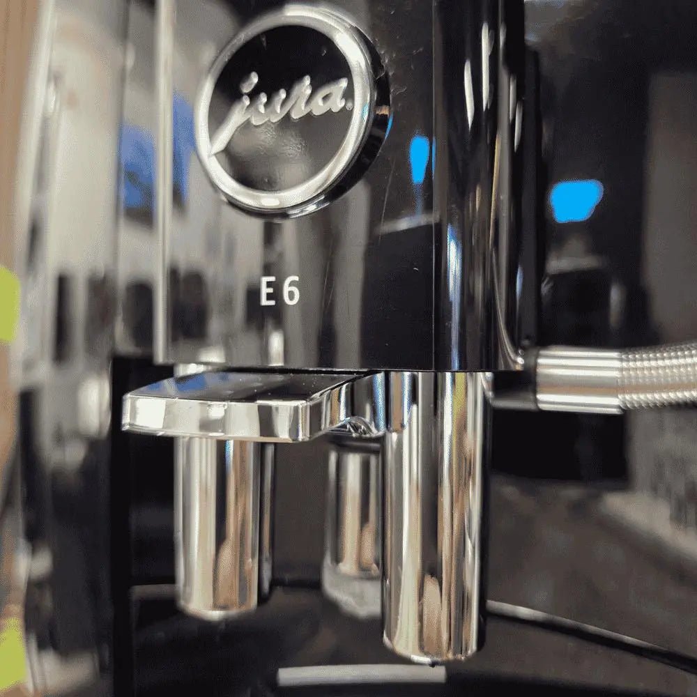 JURA E6 Piano Black Occasion uit 2024 [EC] | The Coffee Factory (TCF)