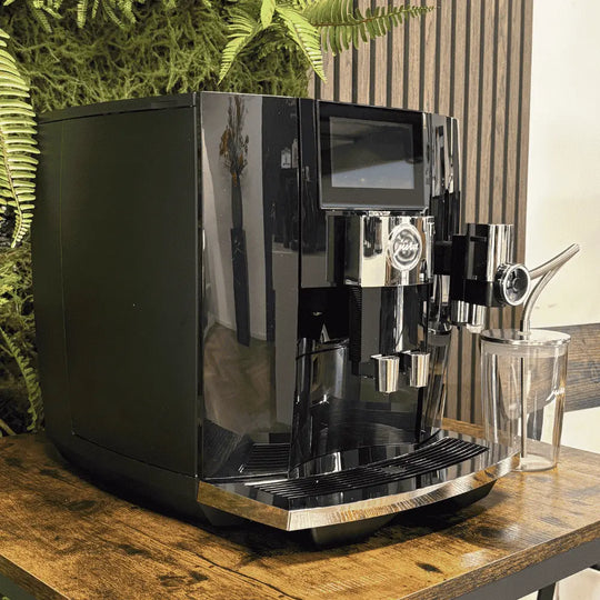 JURA J8 [EA] Piano Black [OCCASION]