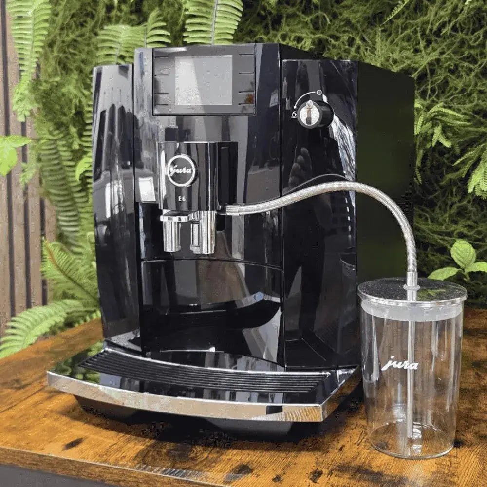 JURA E6 Piano Black Occasion uit 2024 [EC] | The Coffee Factory (TCF)
